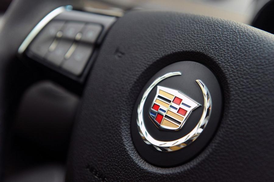  Cadillac CTS-V Coupe 2011 года  (фото 29 из 71)